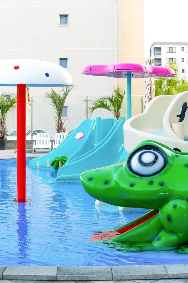 Isabelle Apartament Alezzi Beach Resort Mamaia Nord Navodari Exterior photo
